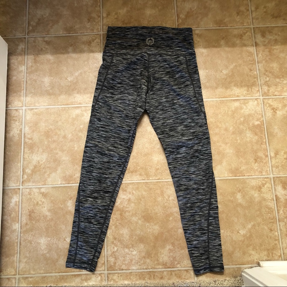NWOT High Waisted Black Heathered Workout Leggings - Picture 4 of 5